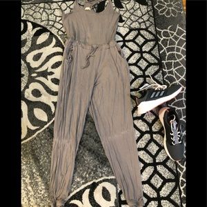 $10 💕 (cute jumper/romper)